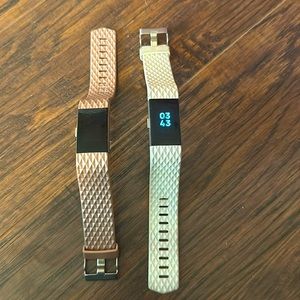 Fitbit Charge 2 device; 6x Charge 2 Bands Bundle